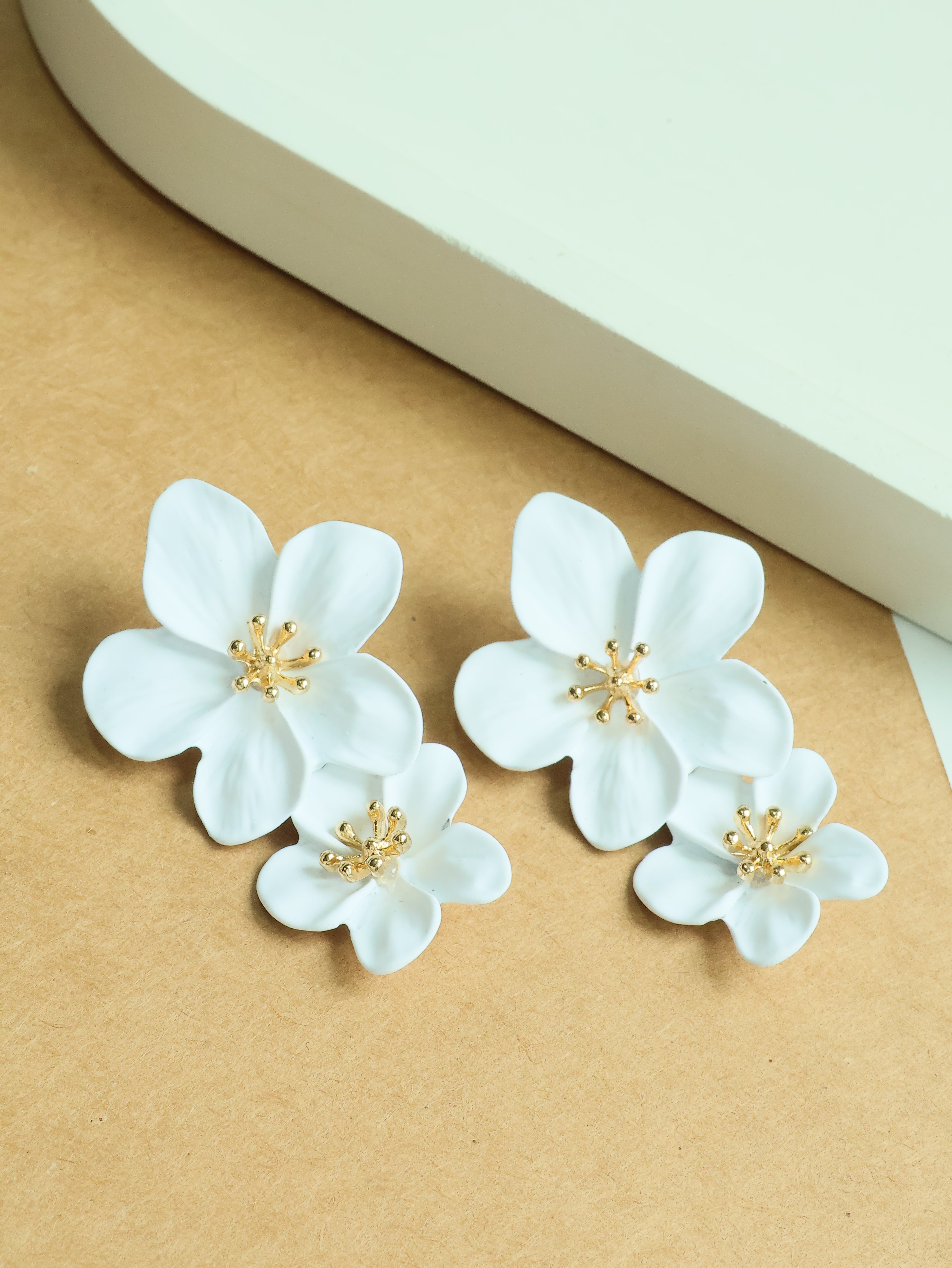 Stacked Black Flower Earrings – Sunshine Tienda®