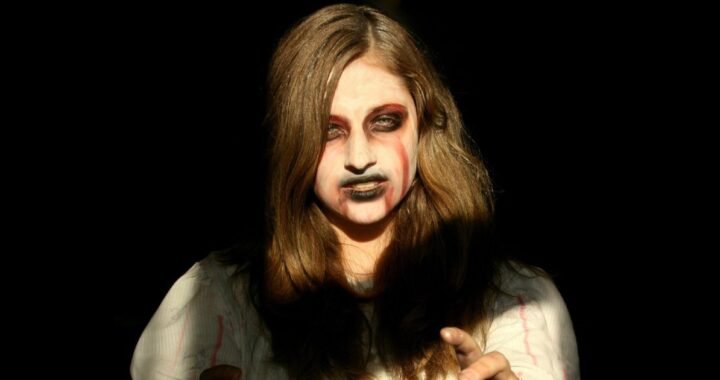 Ghost Lashes: Master the 2026 No-Mascara Trend